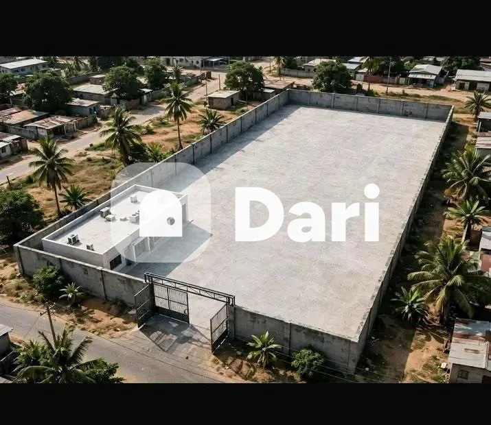 Entrepôt 1000 m² à louer à Koumassi Camp Commando