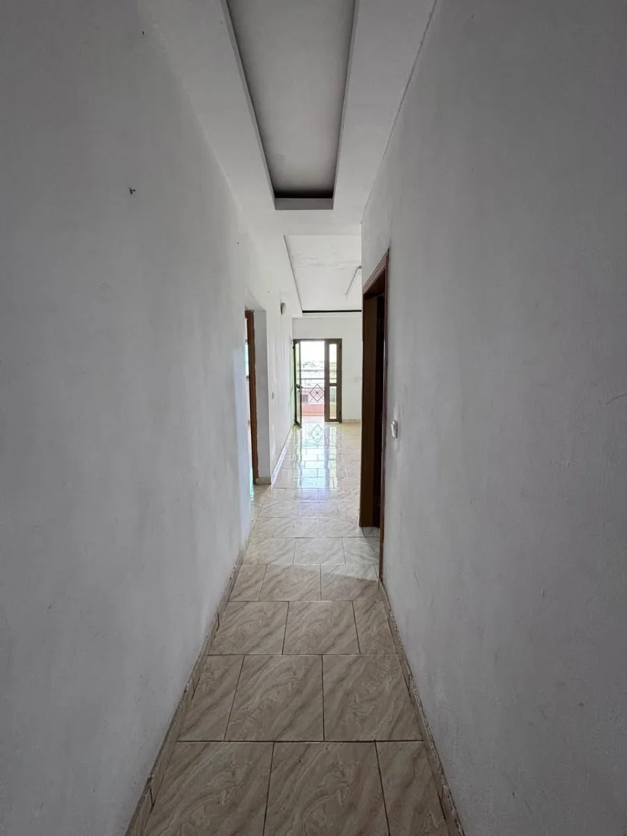 Appartement 3 pièces bon standing à Riviera Faya