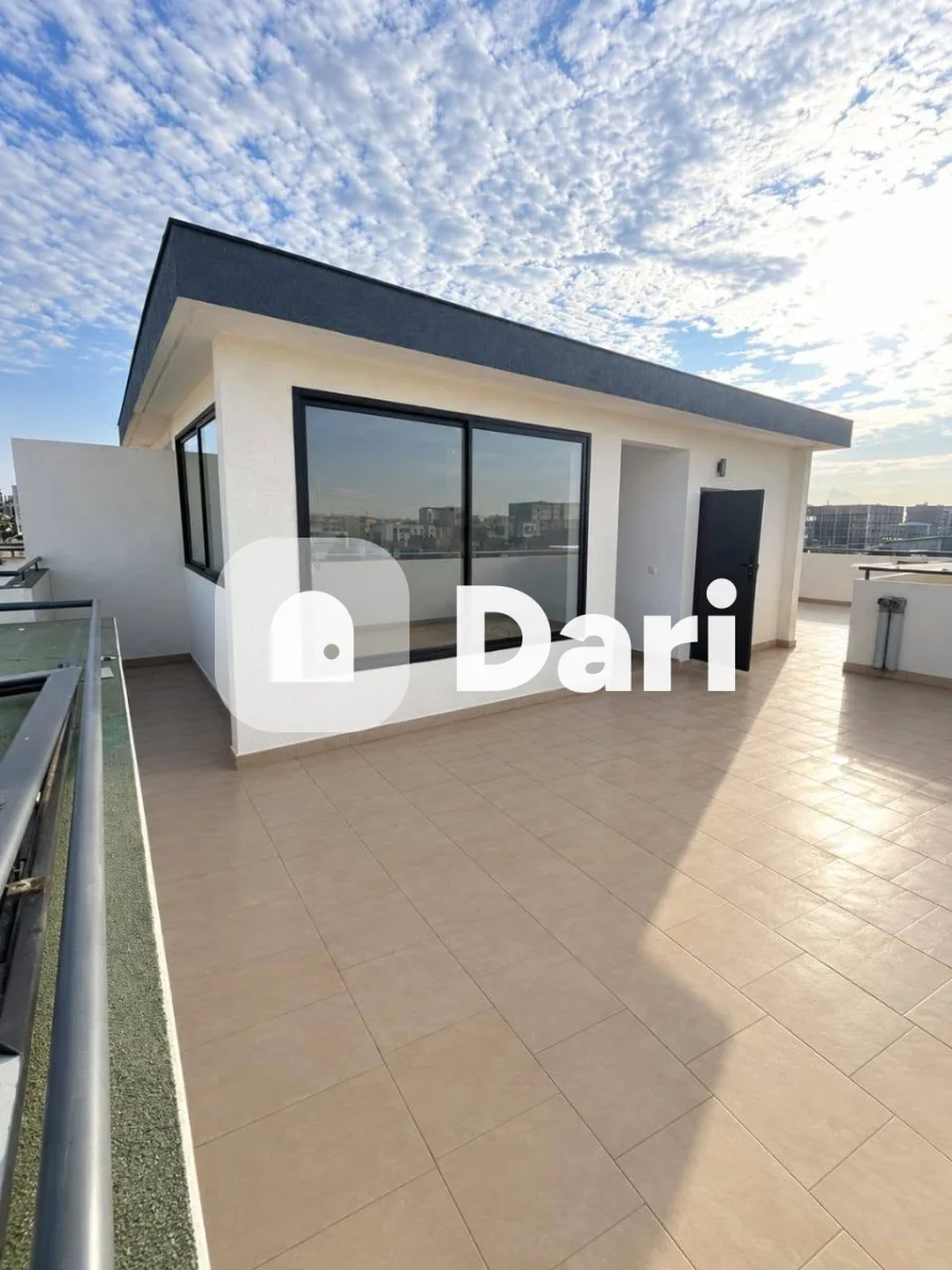 Villa duplex 5 pièces à Angré CHU Djorobité