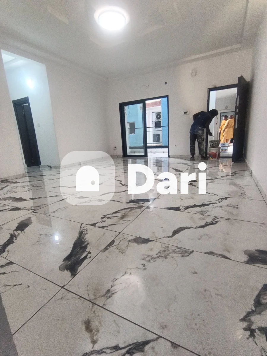 Appartement 3 pièces avec ascenseur à Route Abatta