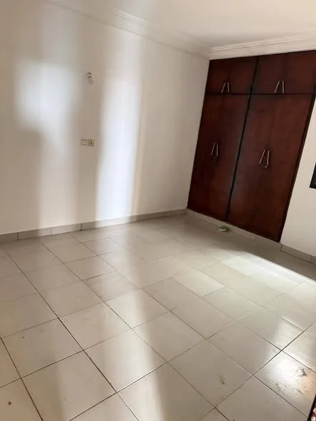 Appartement 3 pièces spacieux à Angré