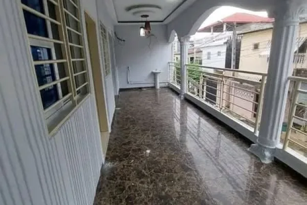 Appartement 4 pièces au rez-de-chaussée à Abatta