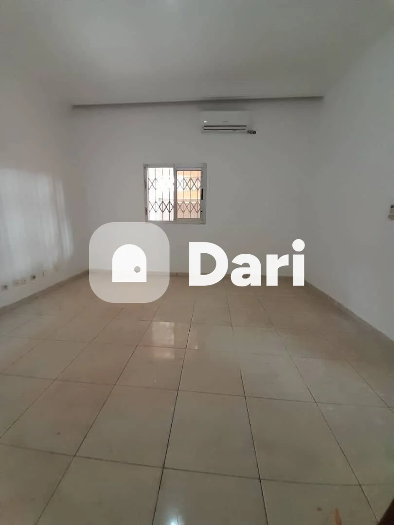 Appartement 5 pièces à Cocody Riviera 4