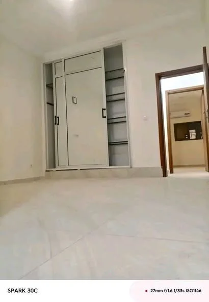 À louer à Cocody Angré 9ème tranche