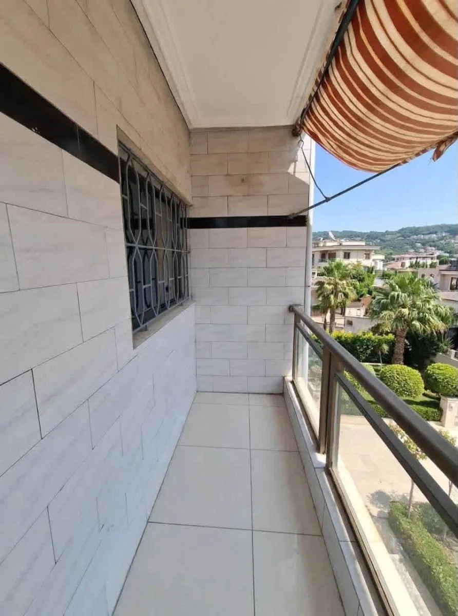 Appartement 3 pièces à Angré 8e tranche