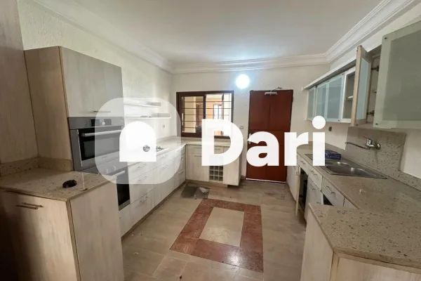 Villa 5 chambres avec piscine et jardin à Riviera M'Badon