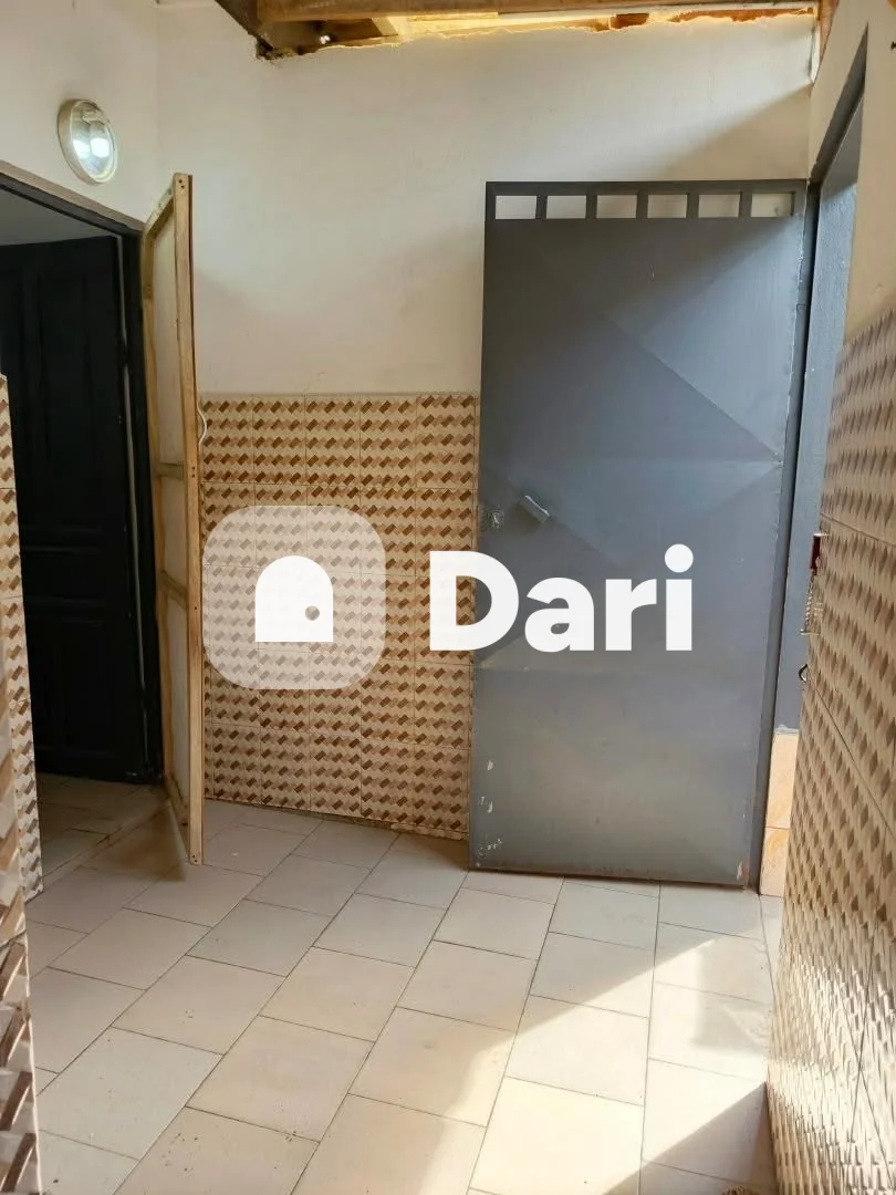 Chambre salon meublée à Bingerville Derrière Bon Prix