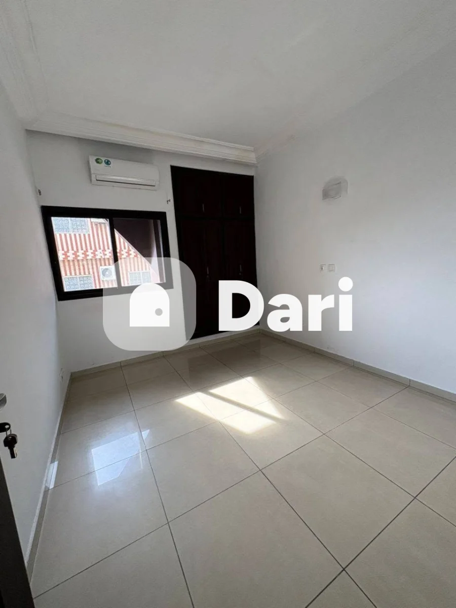 Appartement 4 pièces avec piscine à Angré 7e tranche