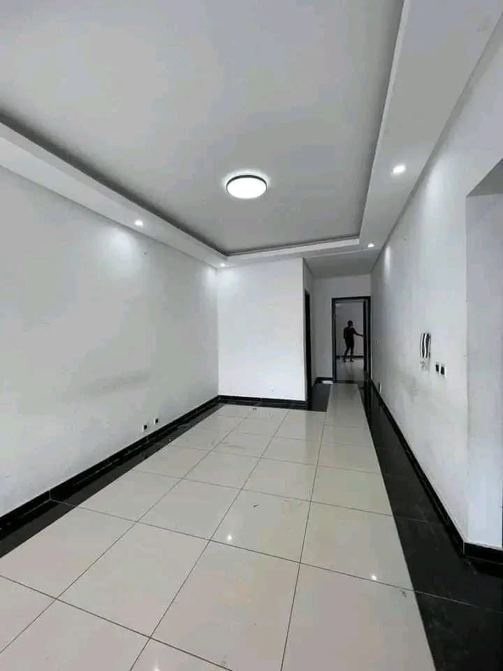 Appartement 4 pièces haut standing à Angré 9e tranche