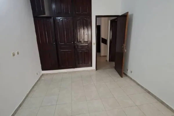 Villa duplex 7 pièces à Cocody Angré Cité Arafat