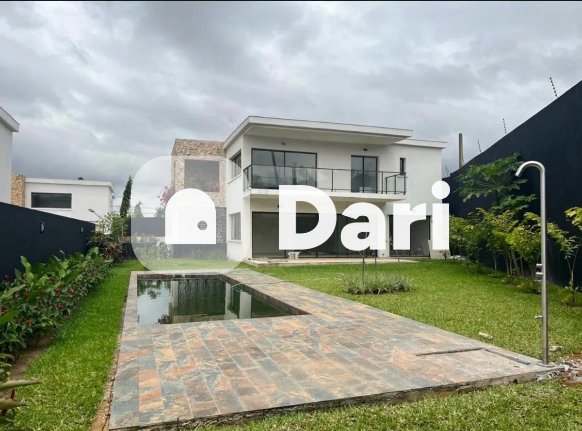 Villa duplex 6 pièces avec dépendance à Cocody Riviera 4 M'Badon