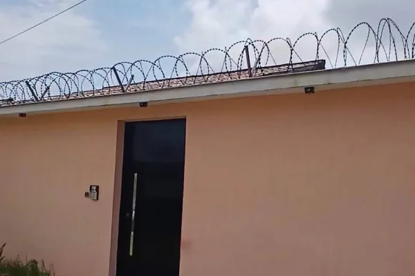 Villa 5 pièces à Angré 8ème tranche, Cité Djibi 1
