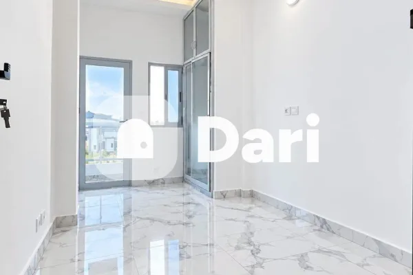 Studio neuf avec balcon et parking à Angré nouveau CHU