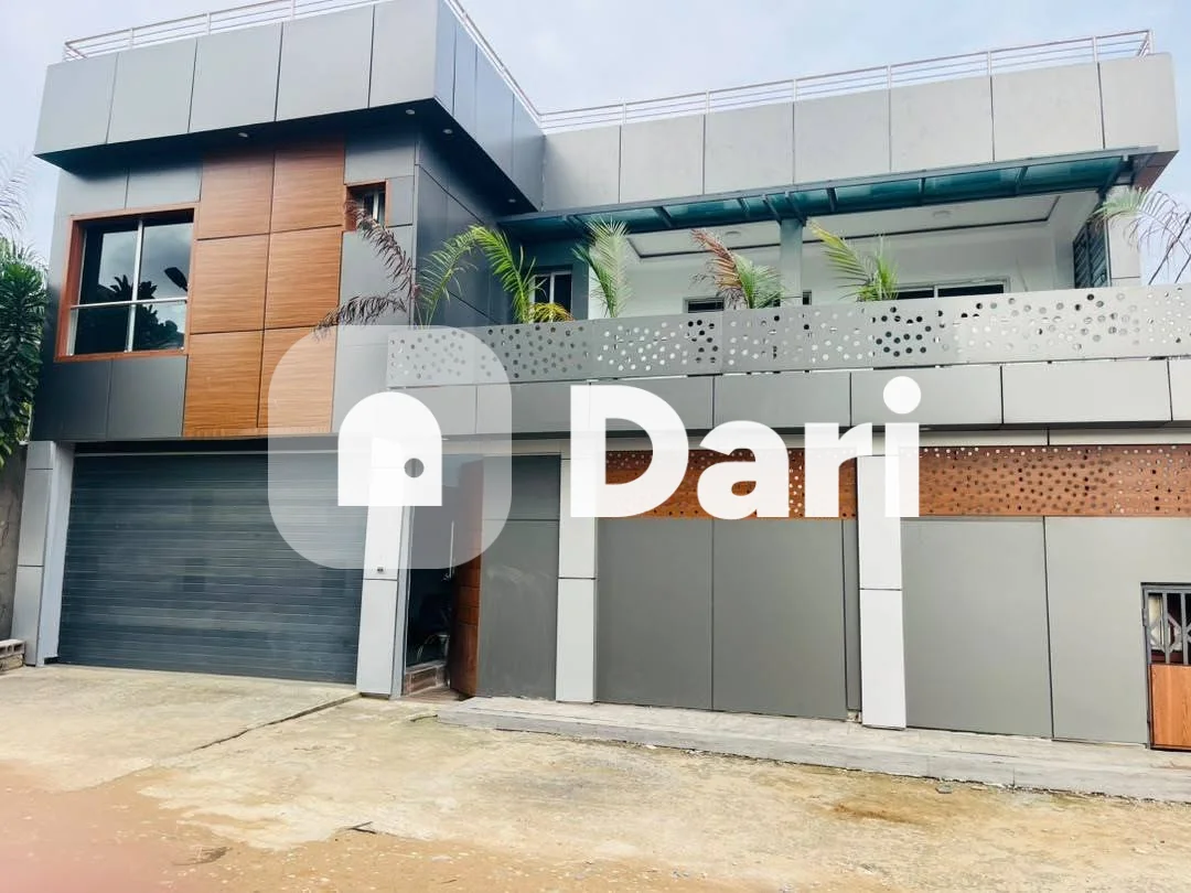 Duplex 6 pièces avec piscine à Riviera Faya Laurier