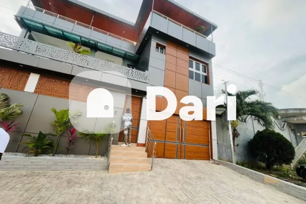 Duplex 6 pièces avec piscine à Riviera Faya