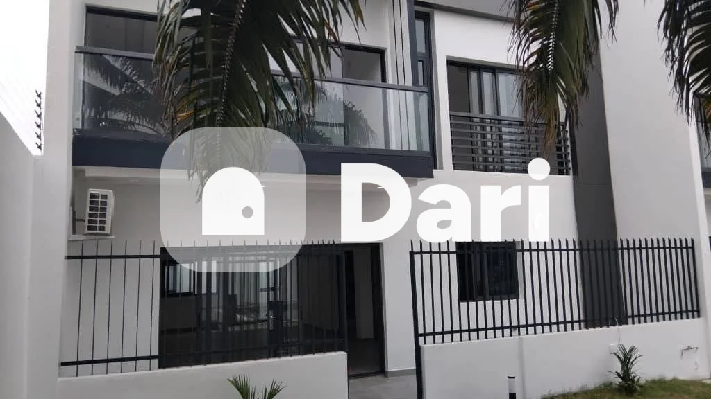 Villa duplex 5 pièces avec piscine à Bingerville
