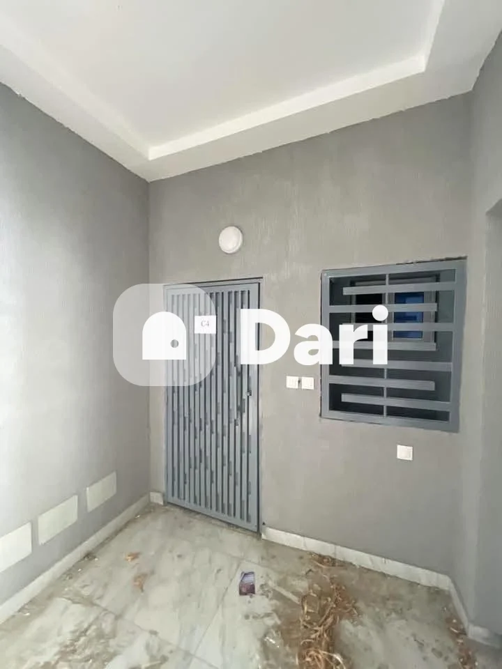 Studio neuf avec balcon et parking à Angré nouveau CHU