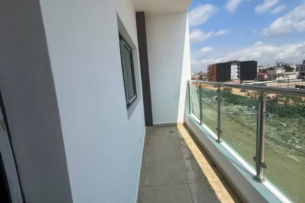 Appartement 3 pièces haut standing à Angré