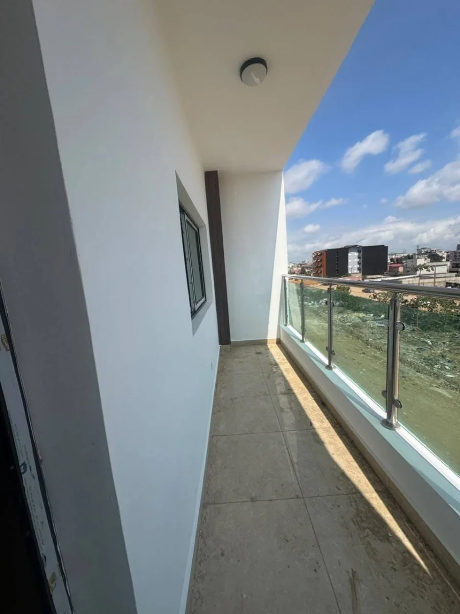 Appartement 3 pièces haut standing à Angré