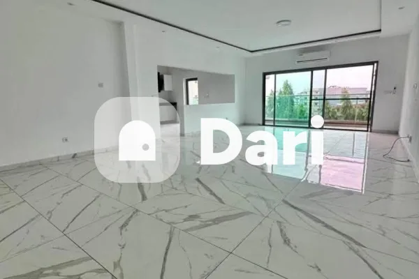 Appartement F4 de standing à Cocody Riviera 4
