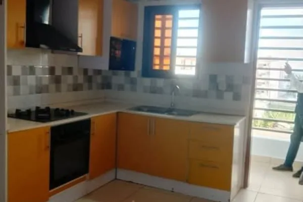 Appartement 4 pièces à Riviera Faya Centre