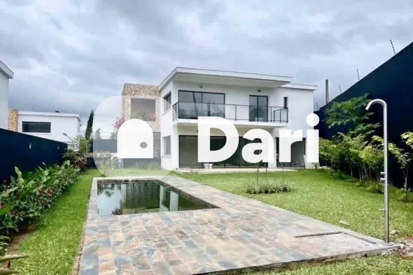 Villa duplex 6 pièces avec piscine à Cocody Riviera 4 Mbadon