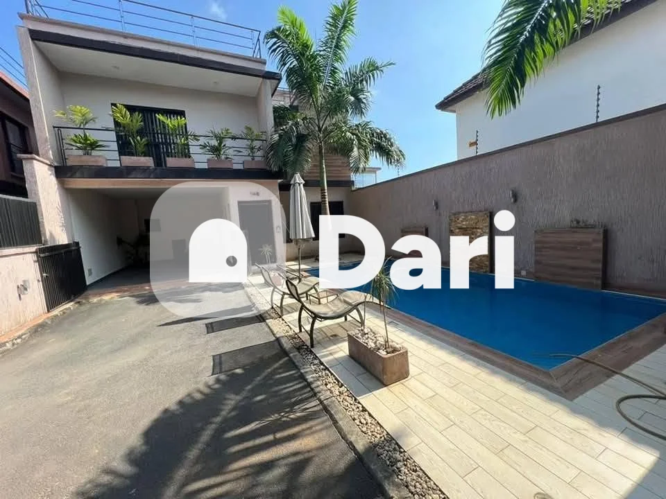 Villa duplex 4 pièces à Cocody Riviera 4