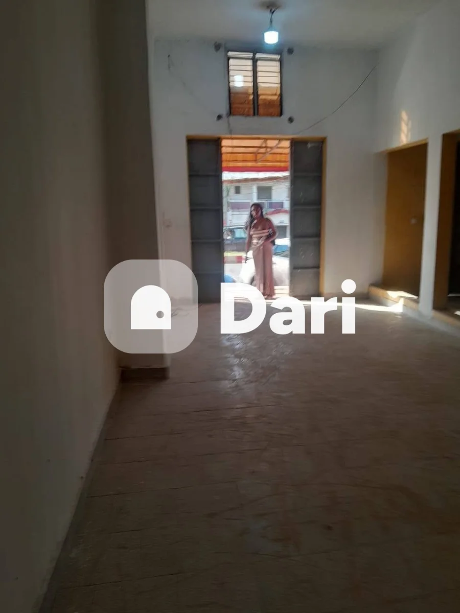 Grand magasin à louer à Riviera Faya Cité Sir — photo 3