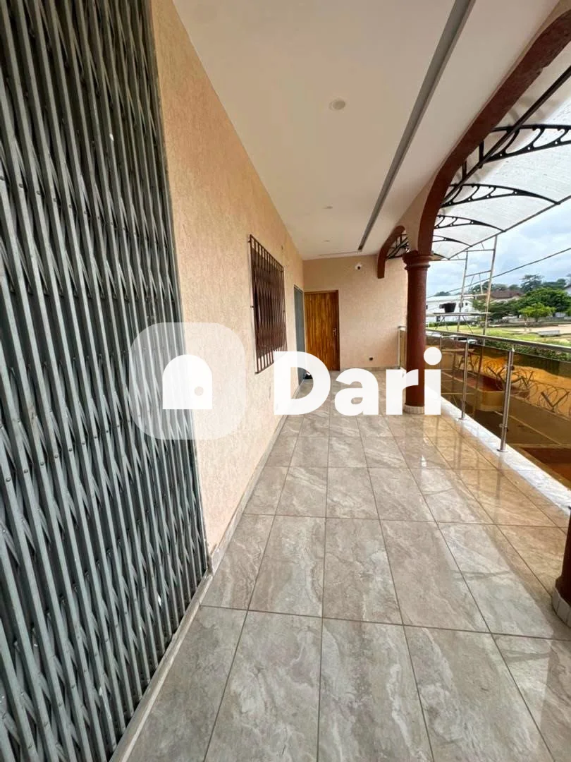 Villa R+1 spacieuse à Synacassi 2 — photo 1