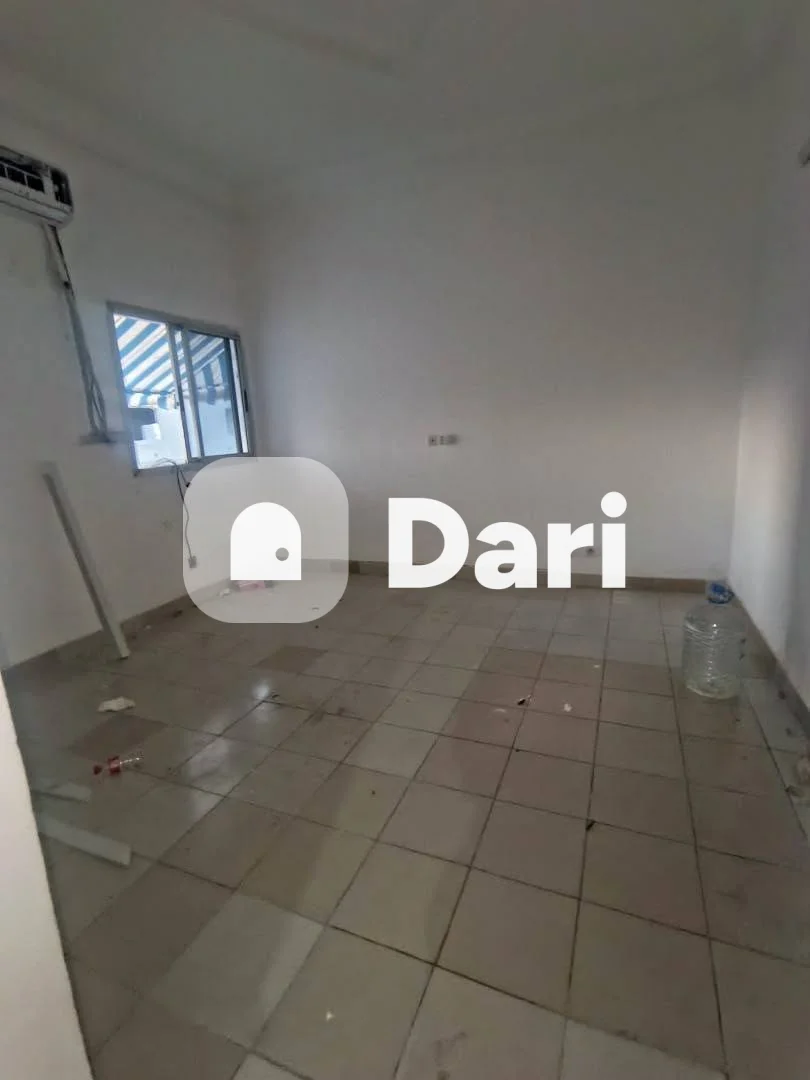 Studio meublé au 1er étage à Cocody Riviera Triangle — photo 1