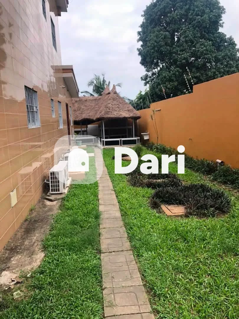 Villa 8 pièces avec jardin à Riviera M'Badon — photo 2
