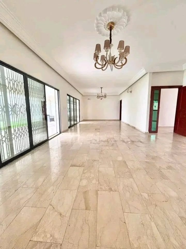 Villa duplex 7 pièces à Angré 8e tranche, Cocody