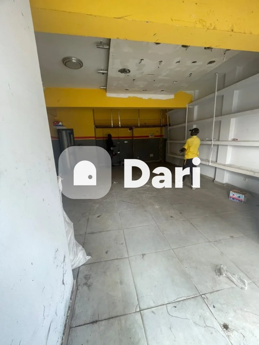 Magasin à louer à Angré 9e tranche — photo 1