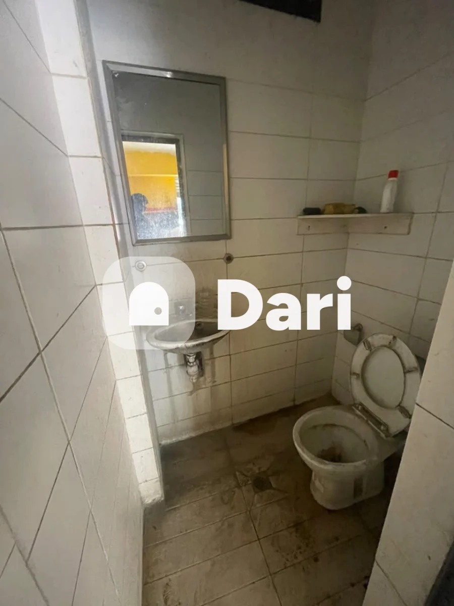 Magasin à louer à Angré 9e tranche — photo 2