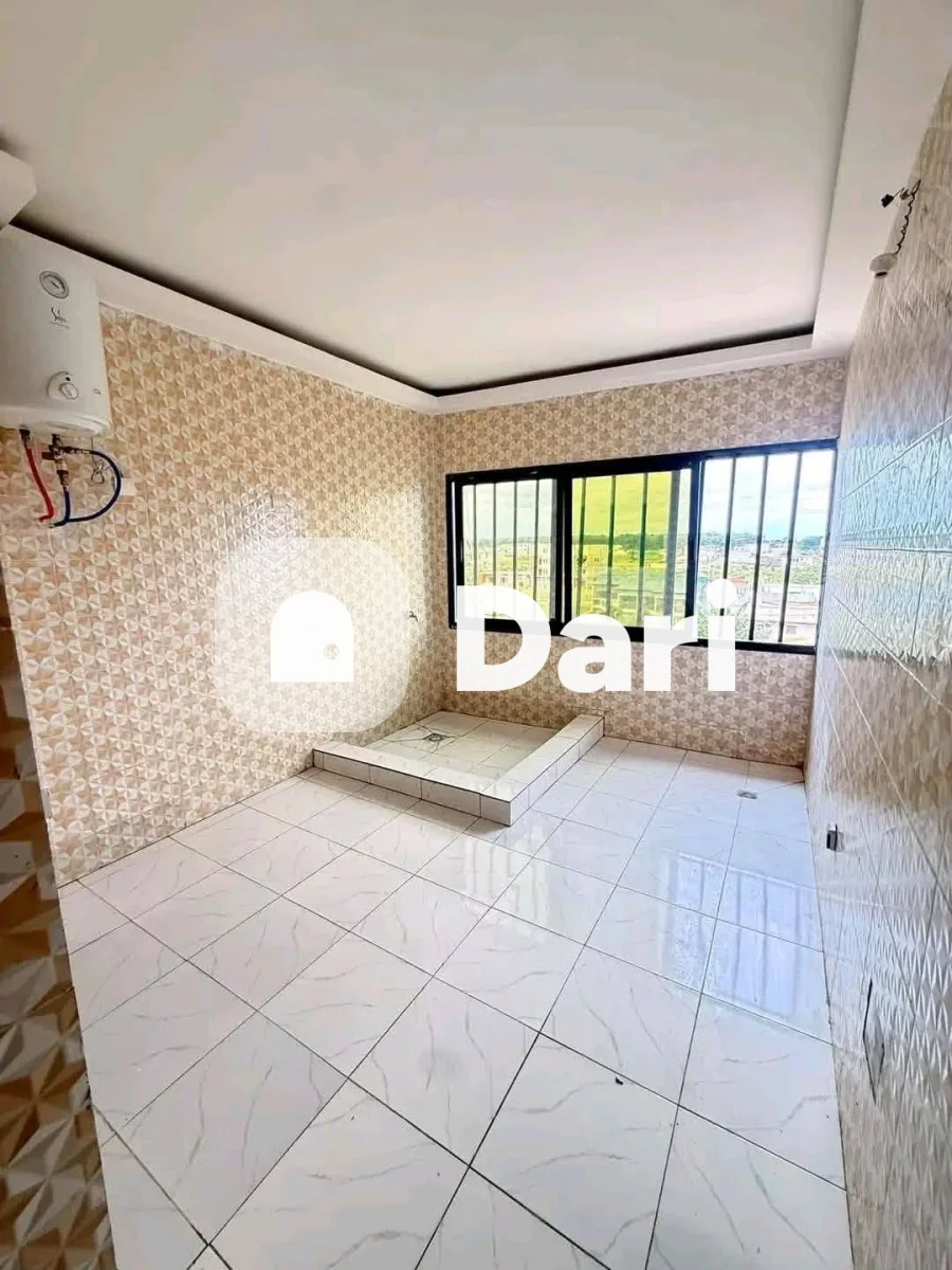 Appartement 3 pièces avec ascenseur à Bingerville — photo 1