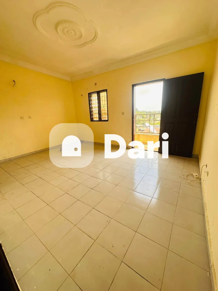 Studio américain au 2e étage à Bingerville Carrefour CIE — photo 2