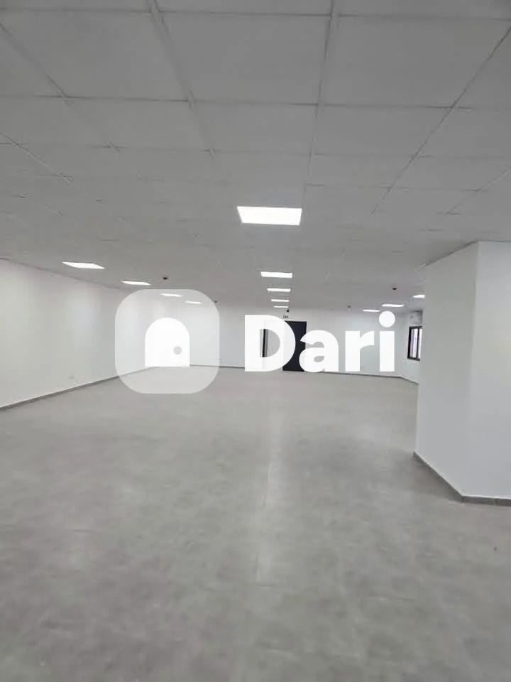 Bureaux et hangar à louer en Zone 3, Treichville — photo 2