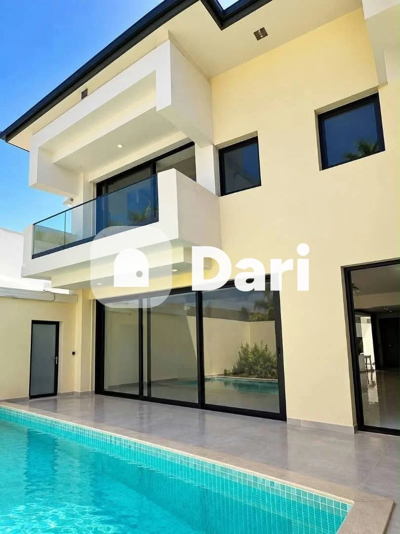 Villa triplex 10 pièces avec piscine à Cocody Centre — photo 2