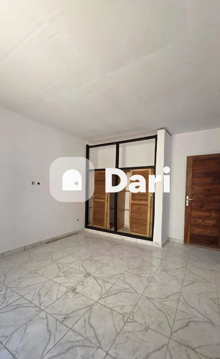 Appartement 3 pièces neuf à Bassam Modeste — photo 3