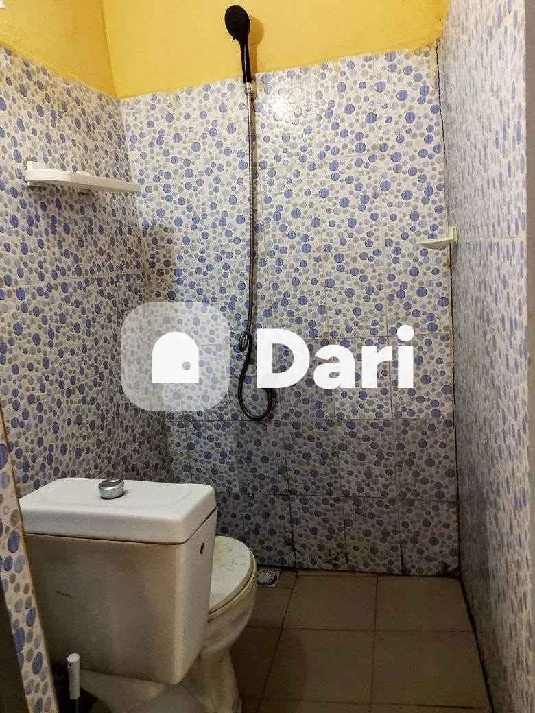 Grand studio avec terrasse à Abobo Coco Service — photo 2