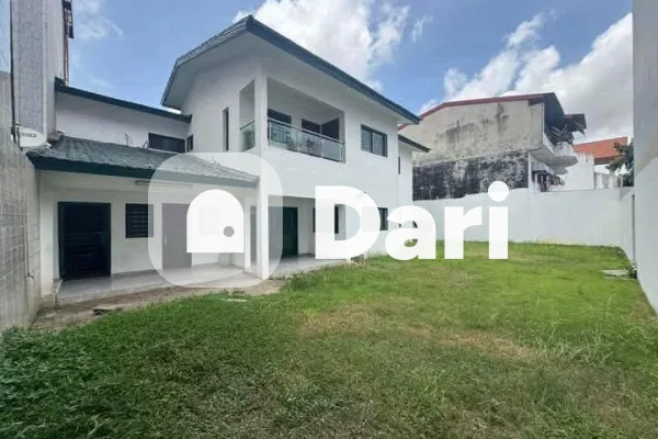 Villa duplex 7 pièces avec jardin à Angré 8e tranche