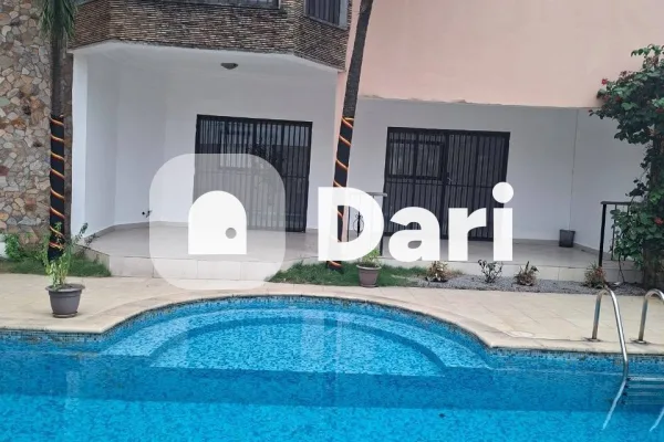 Duplex 6 pièces avec piscine à Riviera 4 Cité Blanche