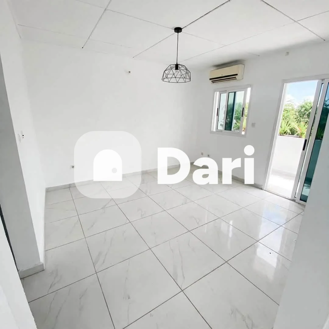 Duplex 3 pièces meublé à Cocody Riviera Palmeraie — photo 2