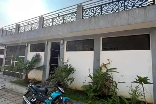 Villa 4 pièces à Bingerville, derrière le jardin botanique