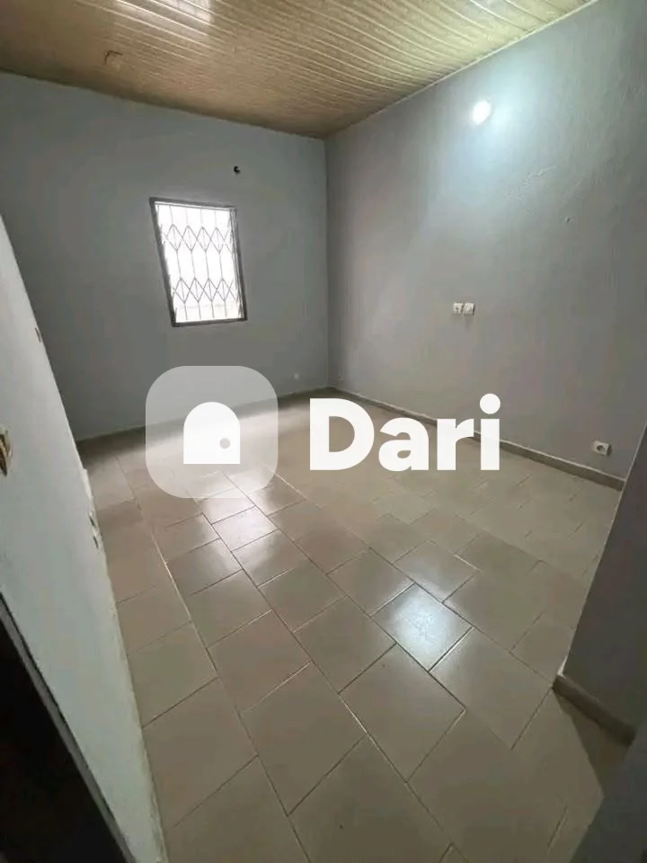 Maison 3 pièces à louer à Bingerville — photo 3