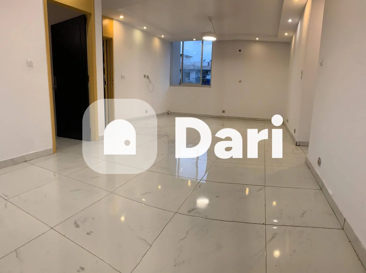 Appartement 4 pièces au rez-de-chaussée à Treichville Arass — photo 1