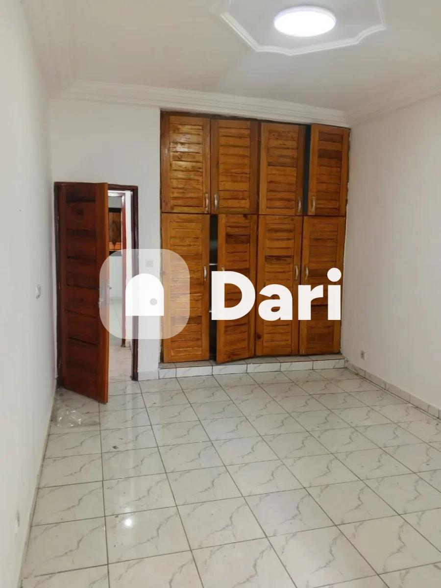 Appartement 3 pièces à louer à Bingerville — photo 2