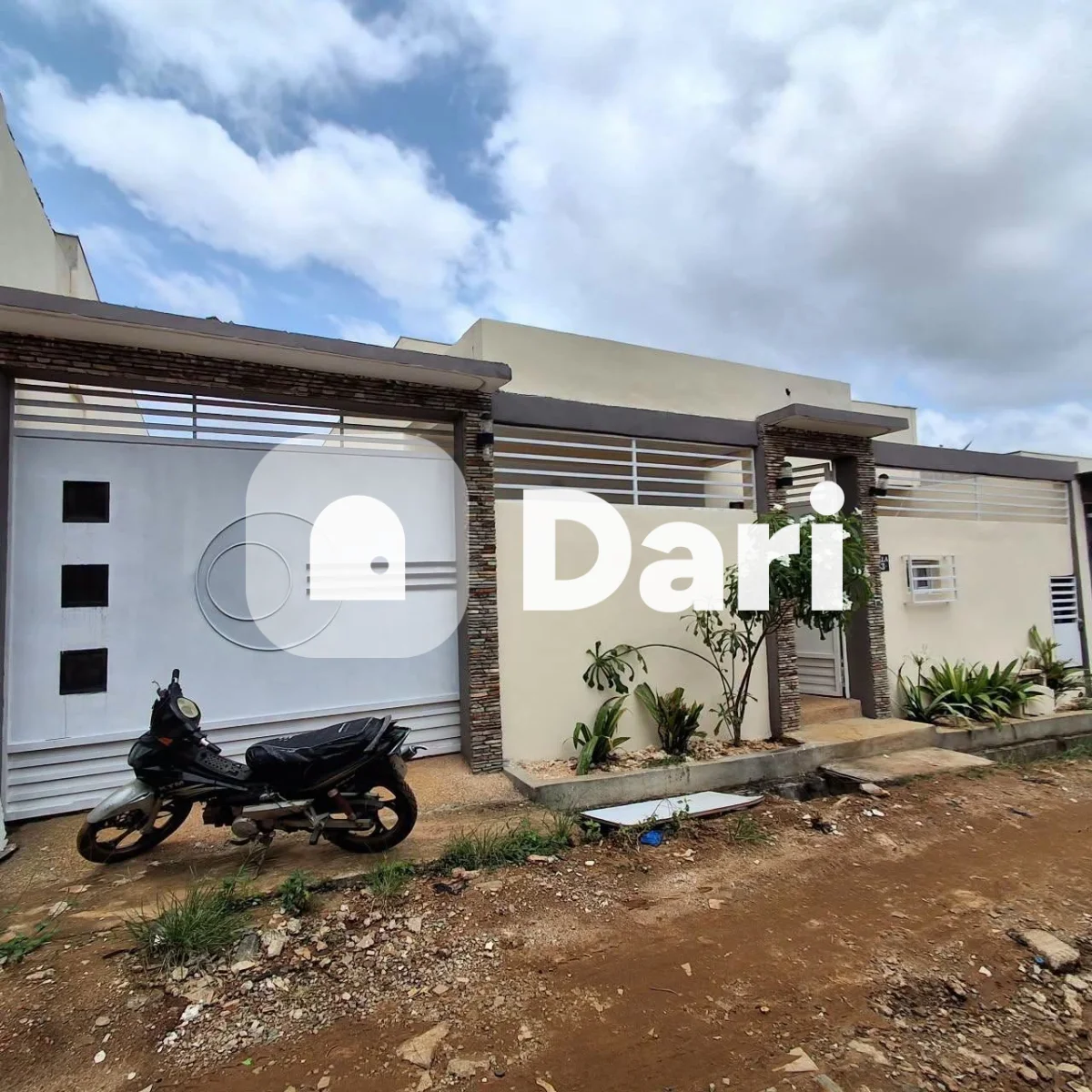 Villa 4 pièces avec garage à Bingerville Cité Pétroci — photo 1