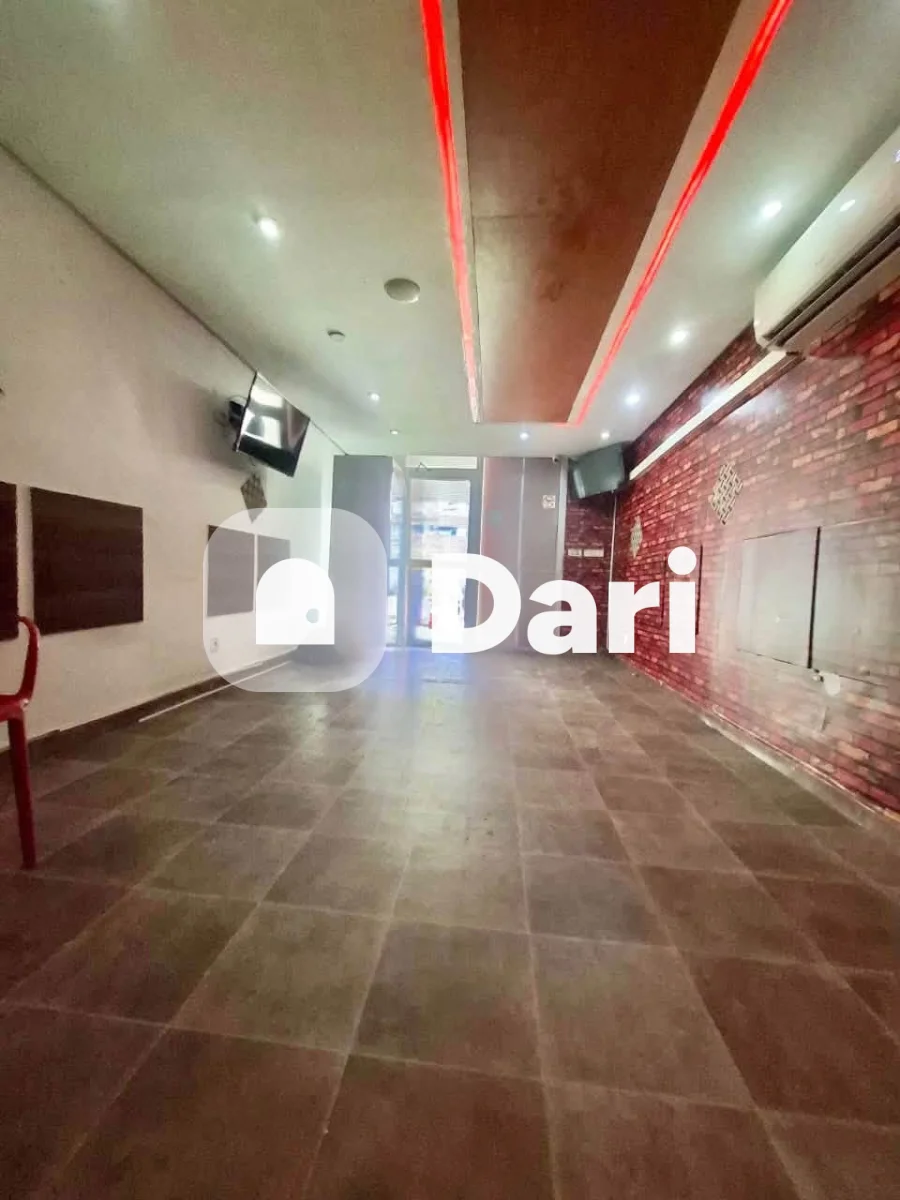 Grand magasin en mezzanine à Angré 7e Tranche — photo 2