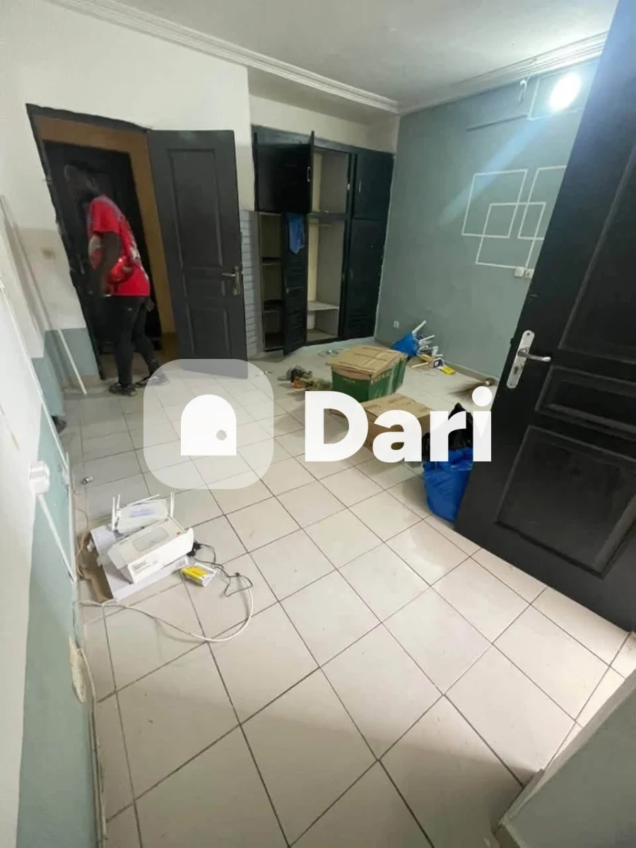 Studio à louer à la 9e tranche — photo 1